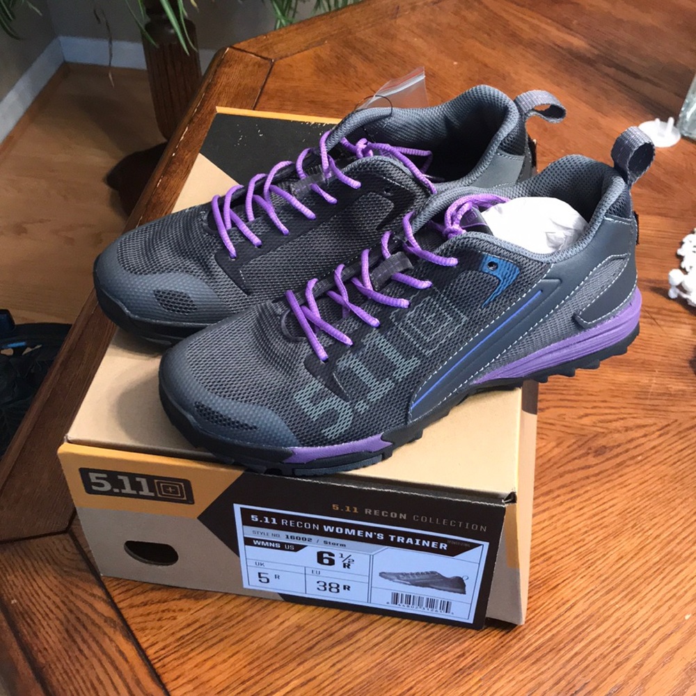 Recon women’s trainer shoe